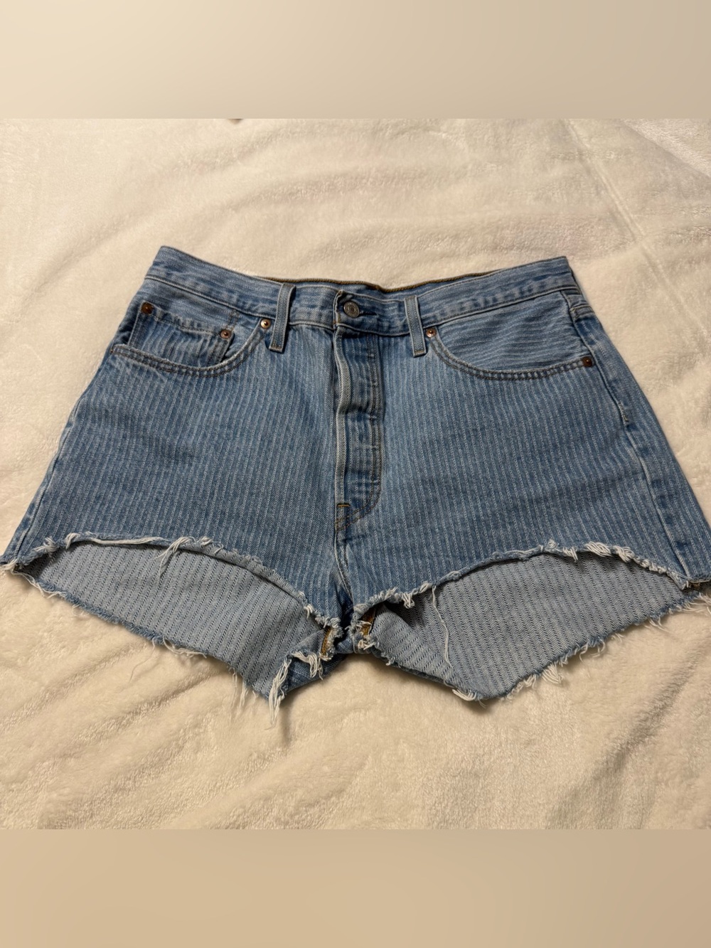 Levis High-Rise Light Blue Denim Cutoff Shorts Size W33